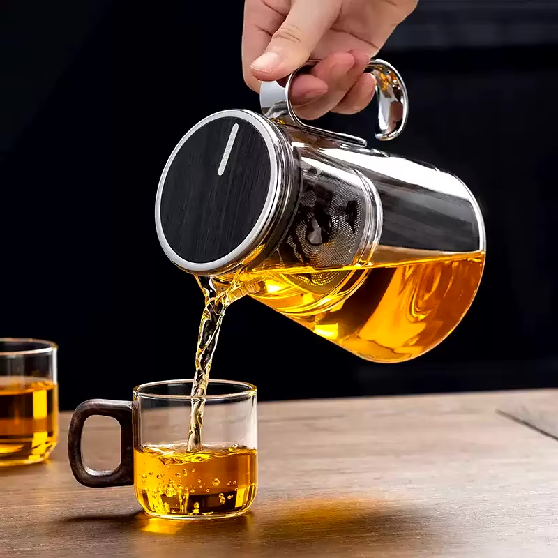 The Glass Poetry Teapot — A Floating Ritual of Light and Tea