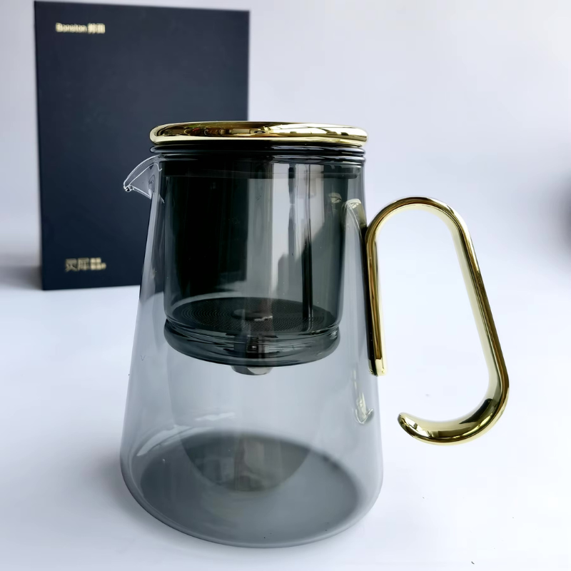 The Glass Poetry Teapot — A Floating Ritual of Light and Tea